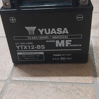 batteria yuasa nuovissima