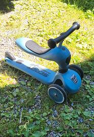 Scooter e monopattino due in uno
