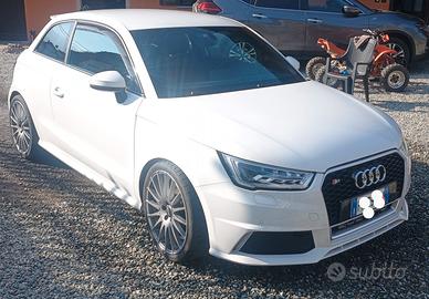 AUDI S1 