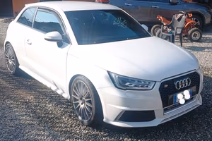 AUDI S1 
