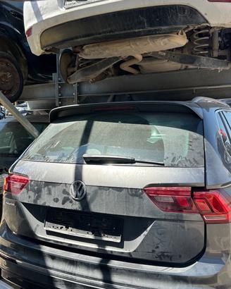 Cofano posteriore Volkswagen Tiguan “20”