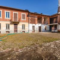 CASA SEMINDIPENDENTE A CELLE ENOMONDO