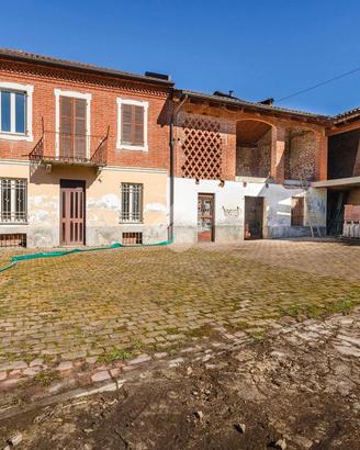 CASA SEMINDIPENDENTE A CELLE ENOMONDO