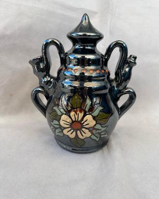 Vaso decorativo terracotta smaltato nero e fiori  