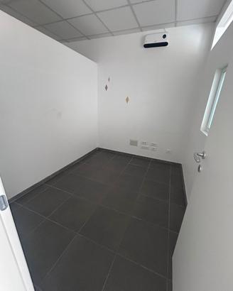 Ufficio Negozio Locale Commerciale Vingone