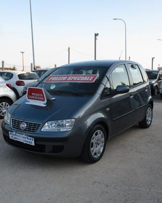 Fiat Idea 1.4 16V Dynamic 2012
