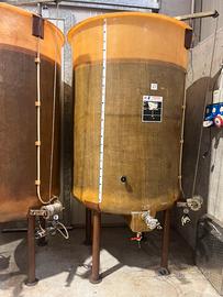 Serbatoi vino sempre pino