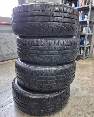GOMME PIRELLI 225/50 r17