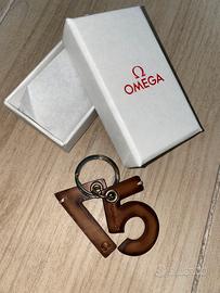 Omega portachiavi