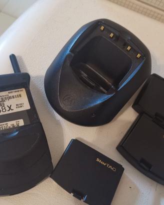 Motorola StarTac 130 (MG2-4D11) + Base + Batterie