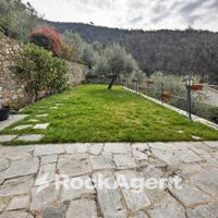 APPARTAMENTO IN CASA INDIPENDENTE