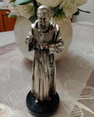 Statua