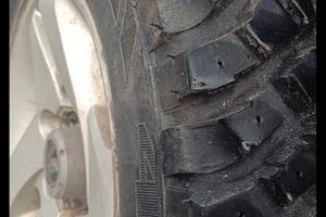 gomme tassellate 215/65 R16