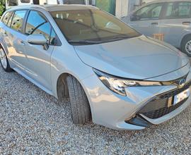 Toyota Corolla Touring Sports 1.8 Hybrid Business 