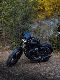 Moto guzzi v7 Stone