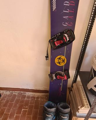 Tavola Snowboard Hard + Scarponi Hard Taglia 43/45