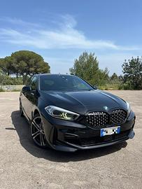 BMW 118d 150 cv MSport (F40) total black