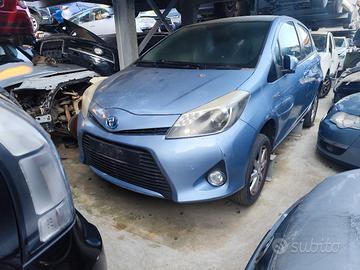 Toyota Yaris benzina ibride