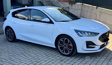 Ford Focus St-line x
