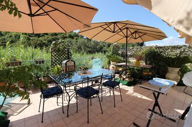 4 LOCALI A POGGIO MIRTETO