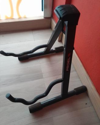 supporto universale  per  chitarra , basso ecc..