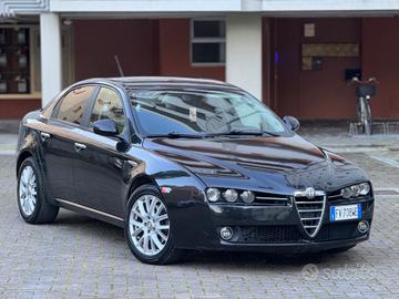 Alfa Romeo 159 1.9 JTDm 16V Exclusive