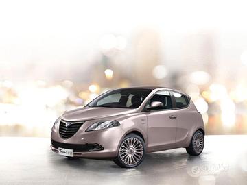 LANCIA Ypsilon 0.9 TwinAir 85 CV 5 porte Metano