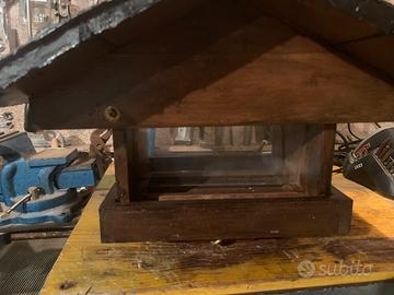 Mangiatoia per uccellini