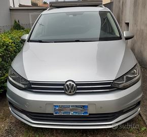 Touran 2.0 TDI 150 CV DSG Executive