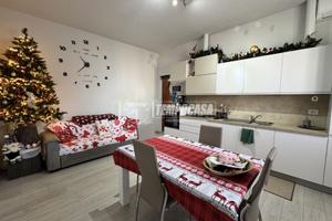 RIF. 504 - TRILOCALE RISTRUTTURATO IN CENTRO PAESE