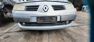 FORD FOCUS 2005 - PARAURTI ANTERIORE