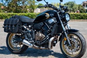 YAMAHA XSR 700 