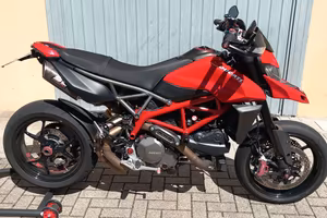 Ducati hypermotard 950