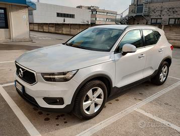 VOLVO XC 40 D3 AWD Business