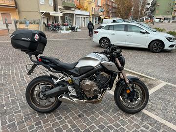 HONDA CB650R 2019