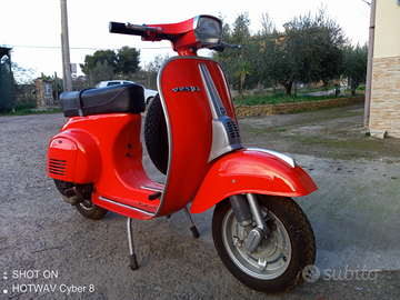 Vespa 50 special restaurata nei minimi particolari
