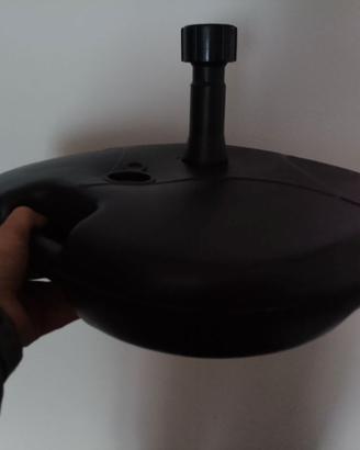Base in plastica per ombrelloni