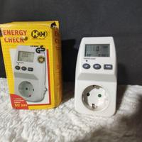 Misurazione di tensione, frequenza, corrente, fatt