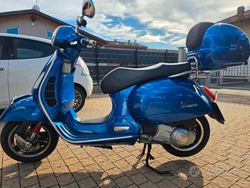 Vespa Gts 300