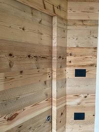 Rivestimento in abete antico di recupero