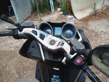 Vscooter Kawasaki j300