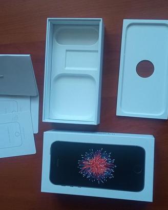 scatola originale iPhone SE versione 32 GB