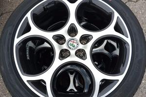 Cerchi in lega 19" originali Alfa TONALE con gomm