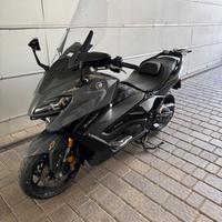 Yamaha t max tech max 2022