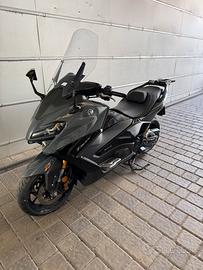 Yamaha t max tech max 2022