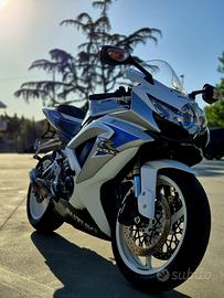 Gsx r 600 k8 perfetta da vetrina