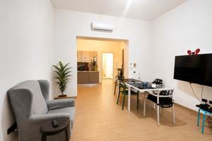 Trilocale semindipendete con terrazza