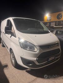 Furgone ford transit custom 2.0 D 130 cv.