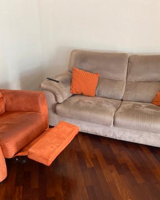Divano letto e poltrona reclinabile