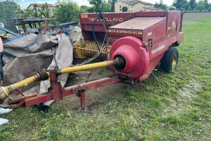 Imballatrice fieno e paglia New Holland 376